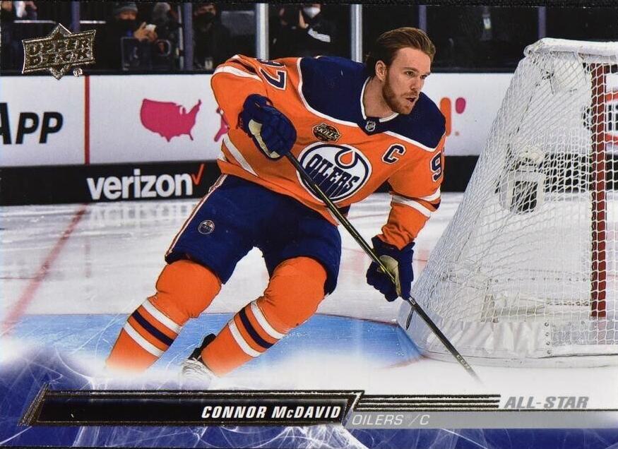 Connor McDavid 
SP, VAR #689 Edmonton Oilers | 2022-23 Upper Deck | NHL Card