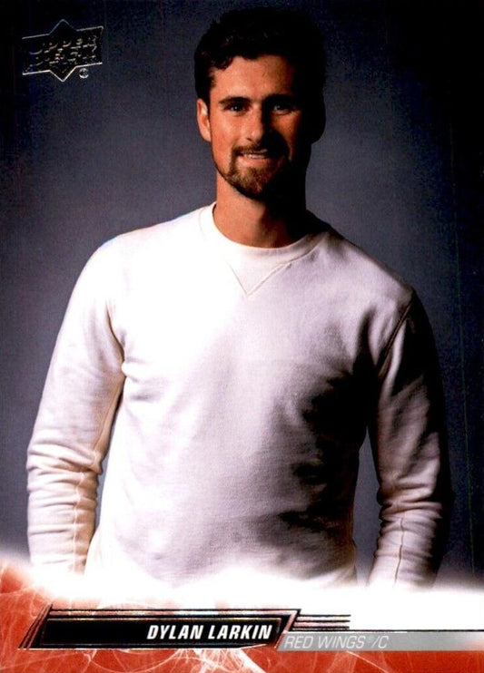Dylan Larkin 
SP, VAR #64 Detroit Red Wings | 2022-23 Upper Deck | NHL Card